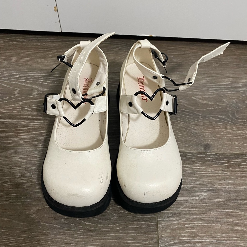 Demonia sprite 02 White Heart-Buckle Mary Jane Shoes